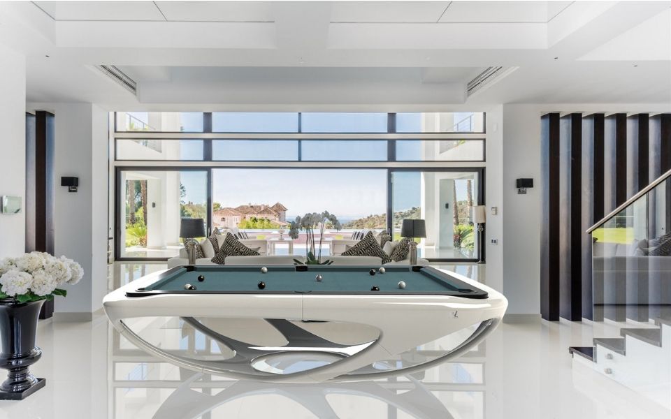 Whitelight Pool Table
