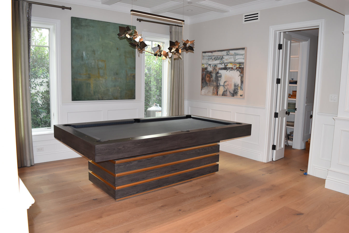 Hermosa Modern Pool Table
