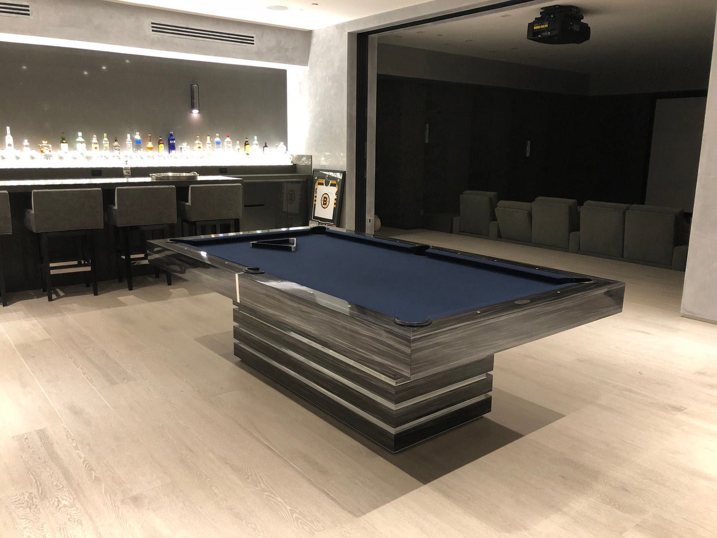 Hermosa Modern Pool Table