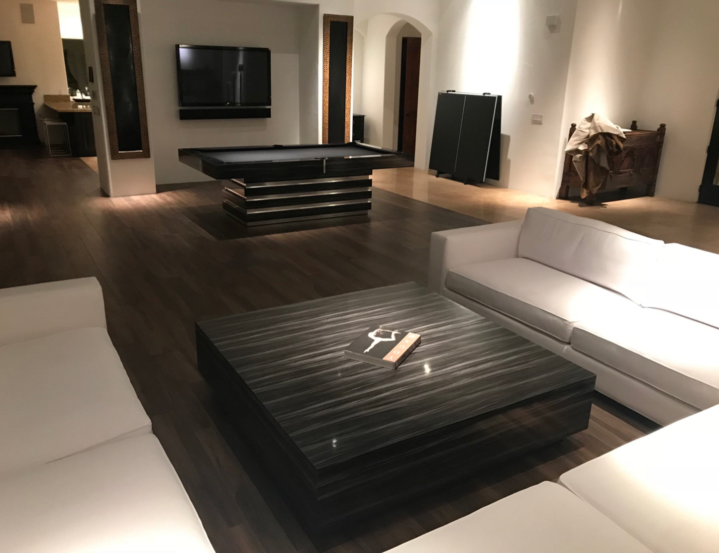 Hermosa Modern Pool Table