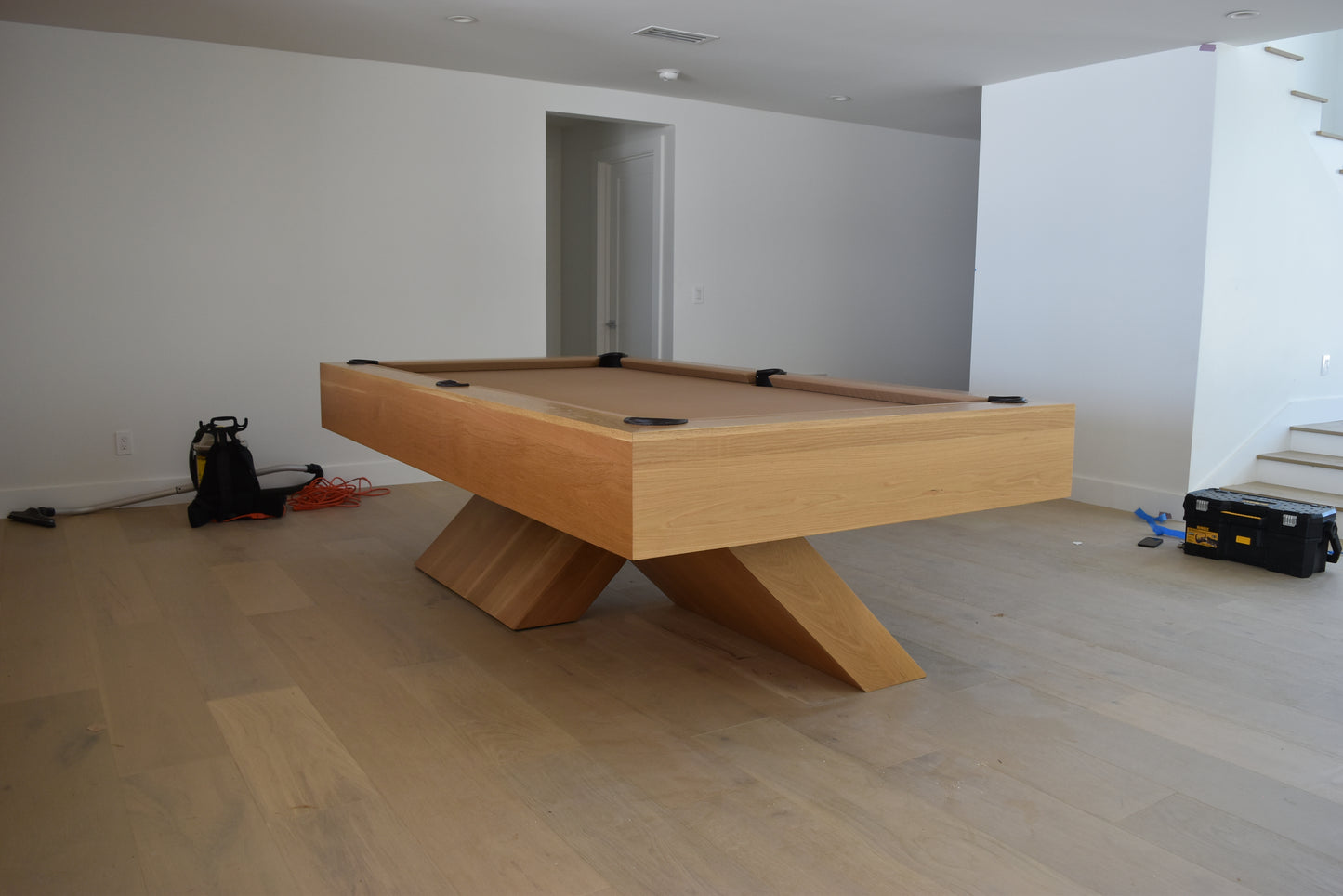 Prada Modern Pool Table