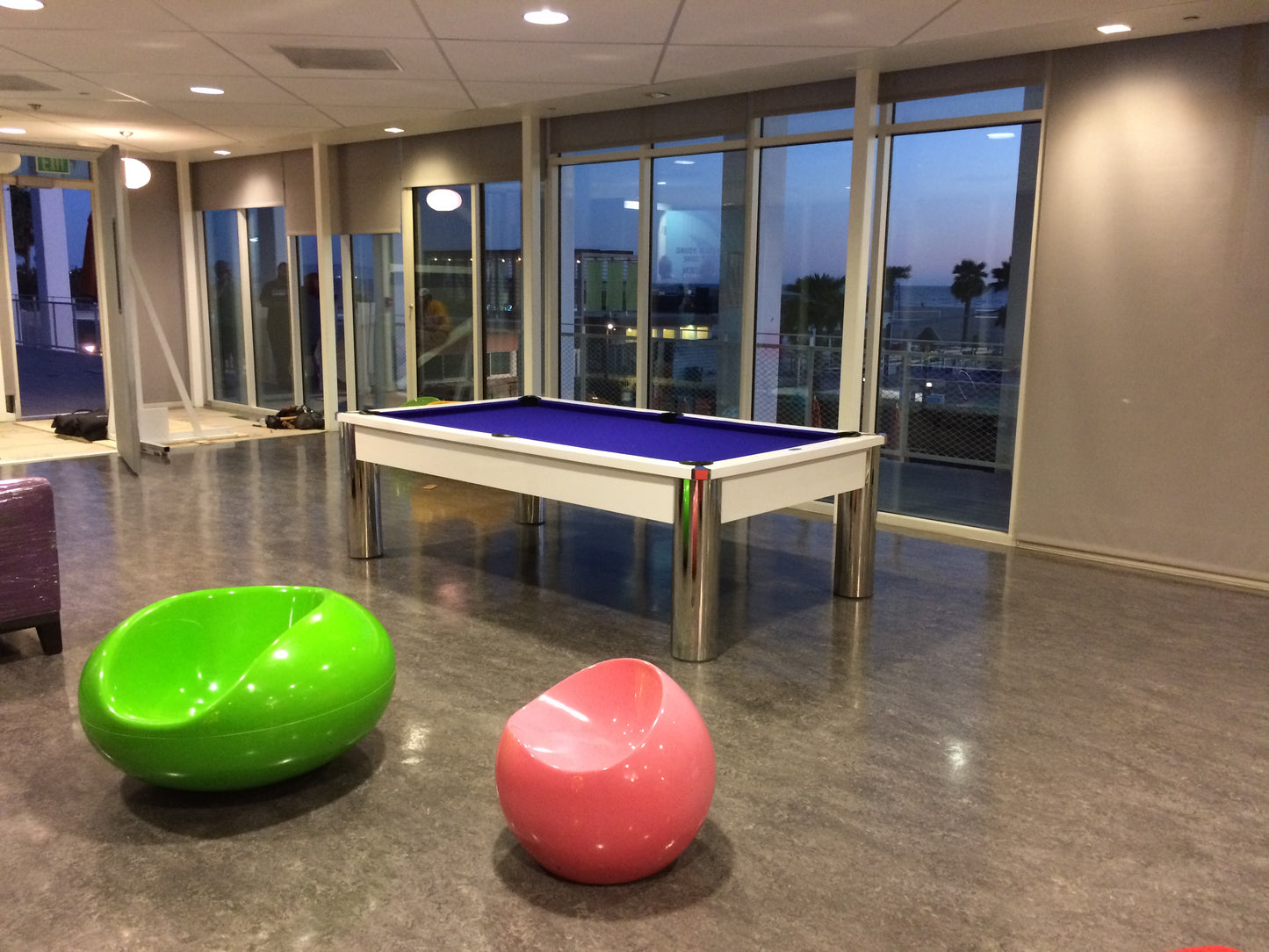 Cosmopolitan Modern Pool Table