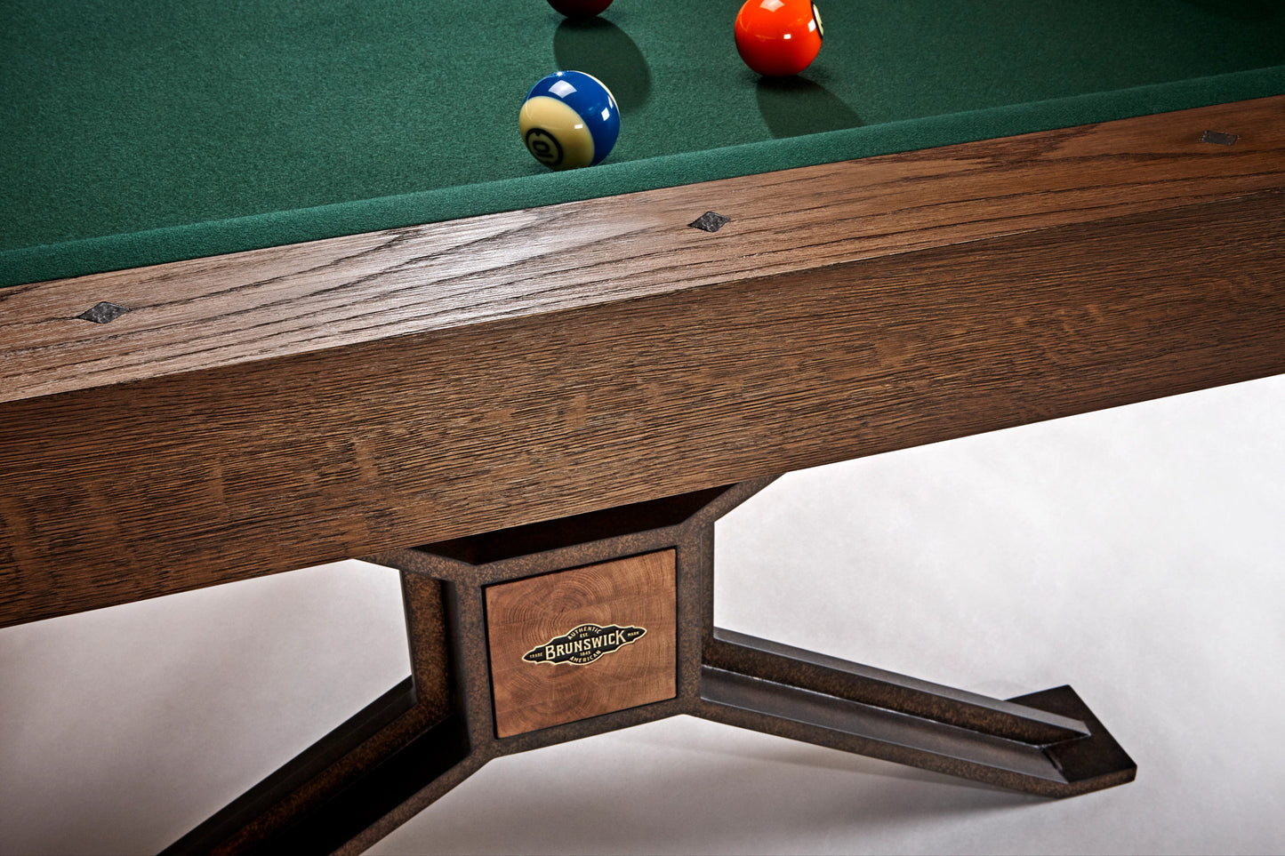 Damerom Pool Table