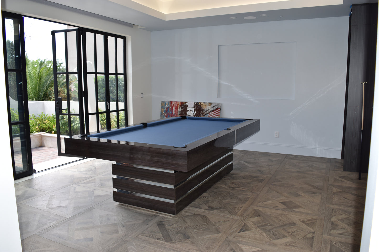 Hermosa Modern Pool Table